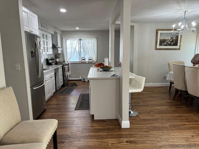 37 Cedar Avenue, Coram, NY 11727