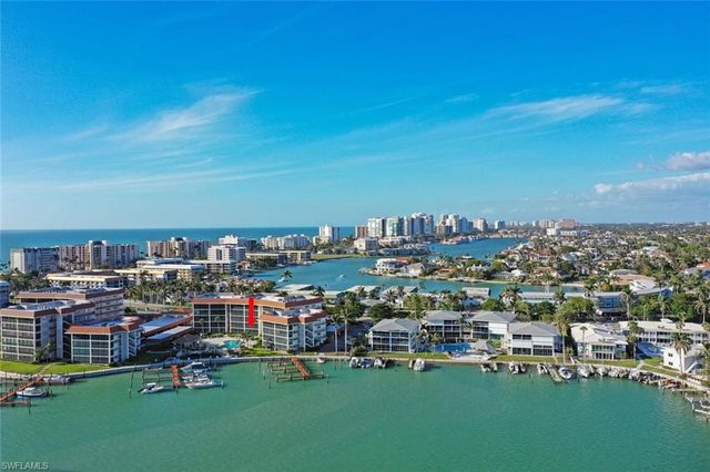 222 Harbour DR # 114, Naples, FL 34103