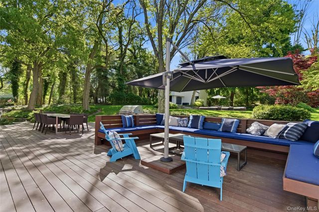 93 Hoaglands Lane, Old Brookville, NY 11545
