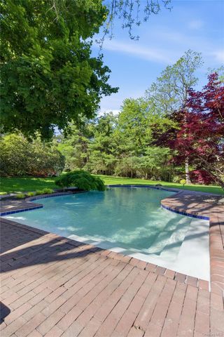 93 Hoaglands Lane, Old Brookville, NY 11545