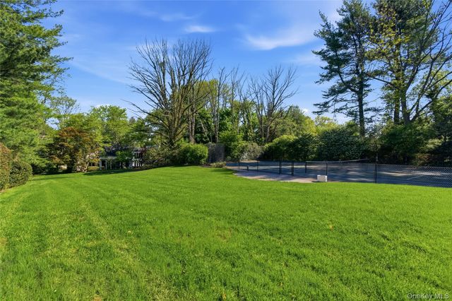93 Hoaglands Lane, Old Brookville, NY 11545