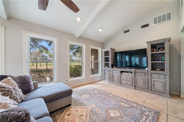 6125 Lost Creek Dr, Corpus Christi, TX 78413