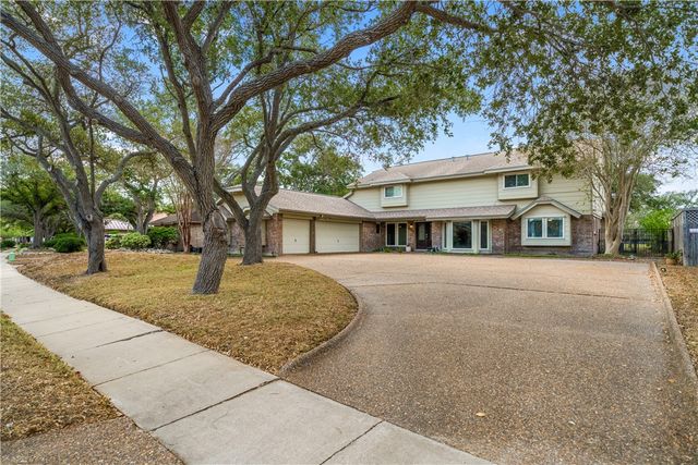 6125 Lost Creek Dr, Corpus Christi, TX 78413