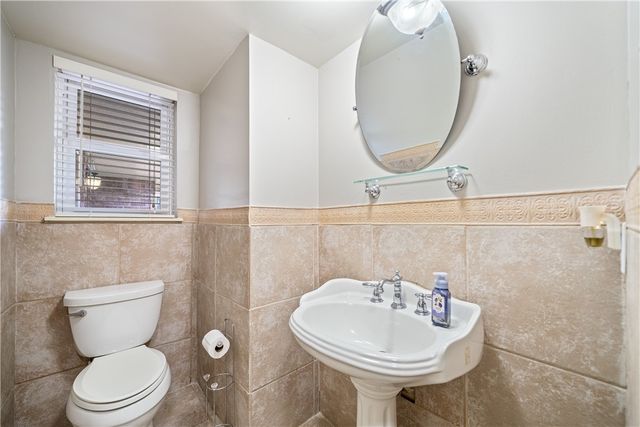 6125 Lost Creek Dr, Corpus Christi, TX 78413