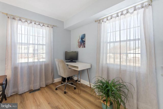 12824 MELVILLE LN, Fairfax, VA 22033