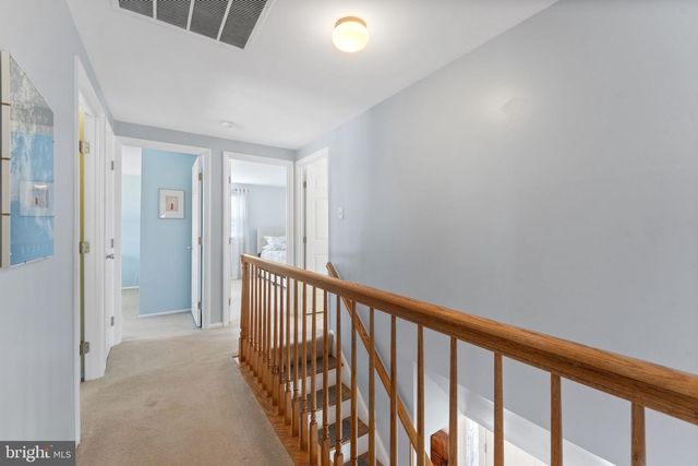 12824 MELVILLE LN, Fairfax, VA 22033