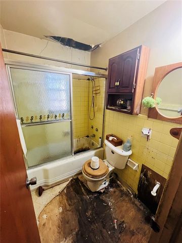 1004 NE 22ND STREET, Gainesville, FL 32641