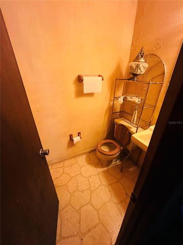 1004 NE 22ND STREET, Gainesville, FL 32641