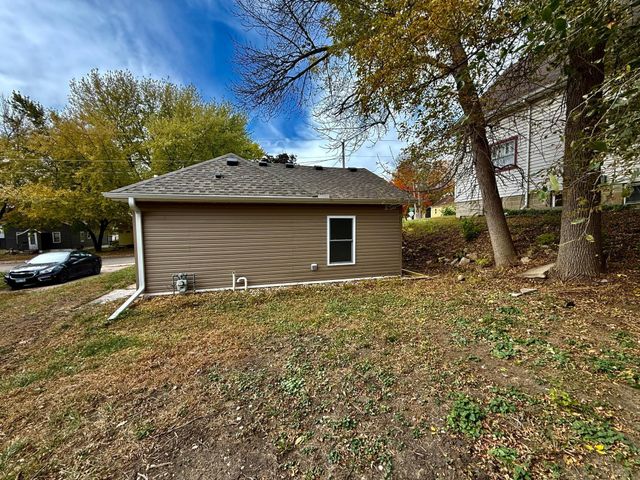 614 Garfield Avenue, Albert Lea, MN 56007