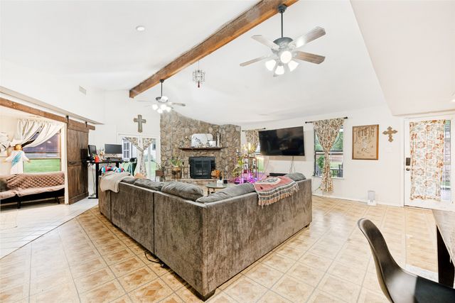 727 Norwood Drive, Hurst, TX 76053
