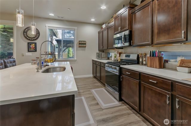 12805 107th Avenue Ct E, Puyallup, WA 98374