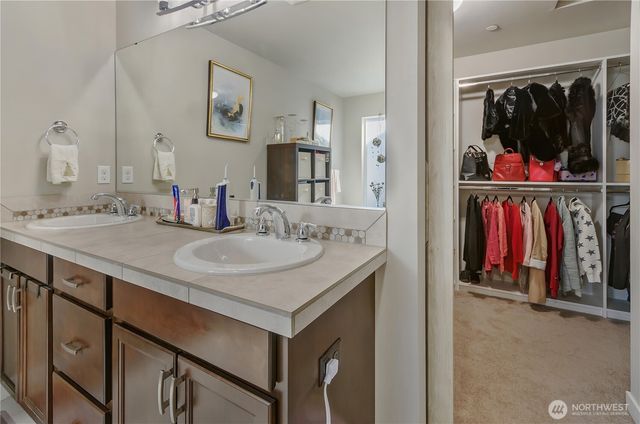 12805 107th Avenue Ct E, Puyallup, WA 98374