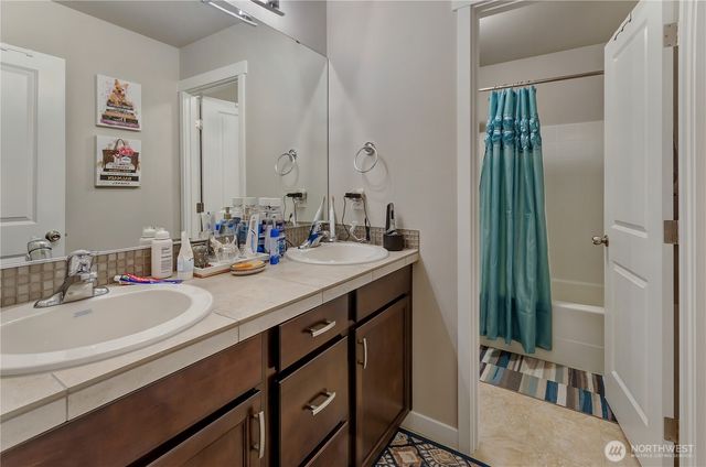 12805 107th Avenue Ct E, Puyallup, WA 98374