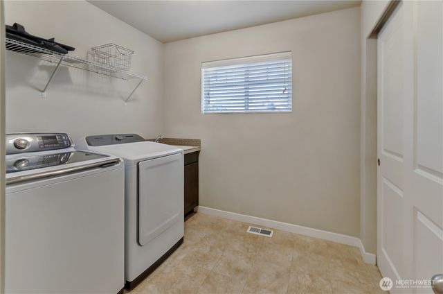 12805 107th Avenue Ct E, Puyallup, WA 98374