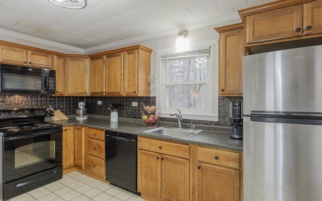 646 Court Street, Keene, NH 03431