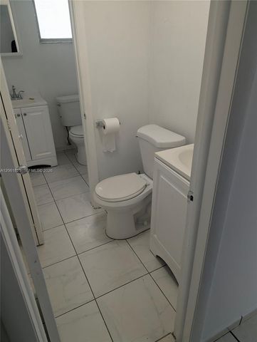 1051 SW 1st St 411, Miami, FL 33130