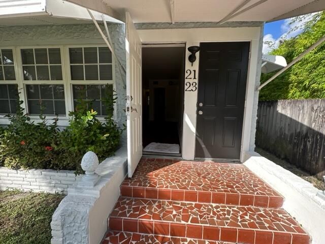 21 S Ocean Breeze-Main 2nd Floor 2, Lake Worth Beach, FL 33460