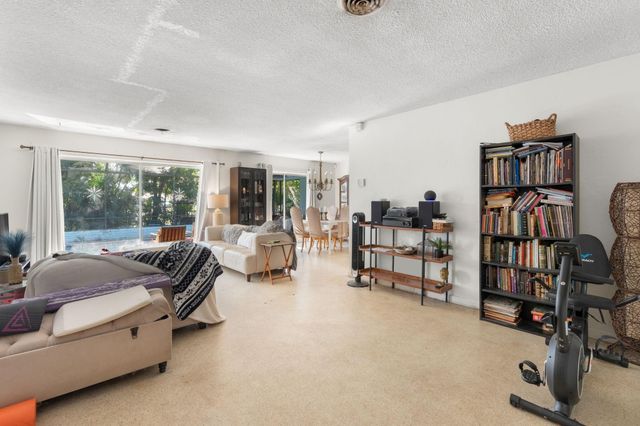 1610 NE 47th Street, Oakland Park, FL 33334