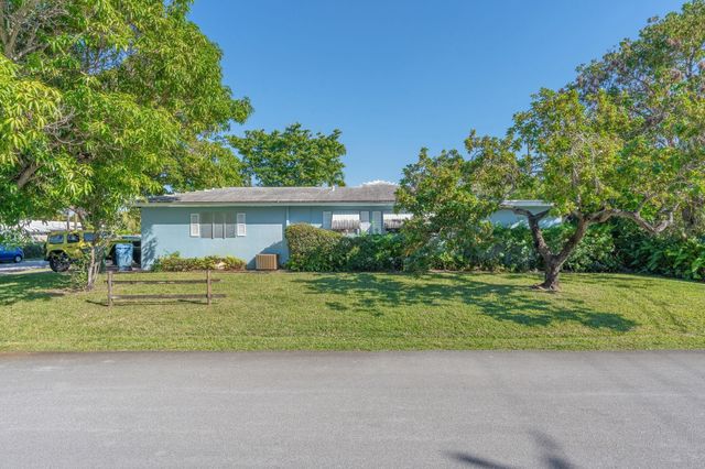 1610 NE 47th Street, Oakland Park, FL 33334