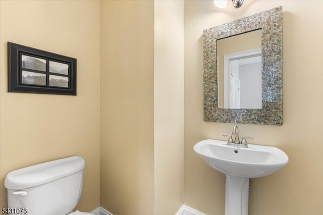 47 Race Rd, Lafayette Twp., NJ 07848