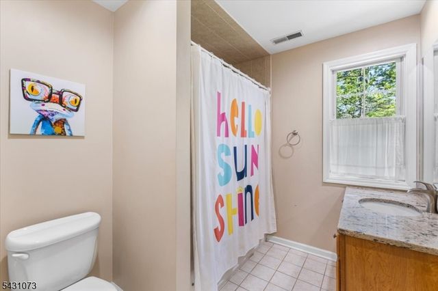 47 Race Rd, Lafayette Twp., NJ 07848