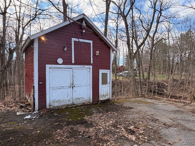 3347 County Route 57, Volney, NY 13126