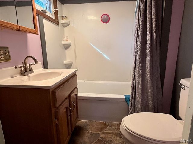 3347 County Route 57, Volney, NY 13126