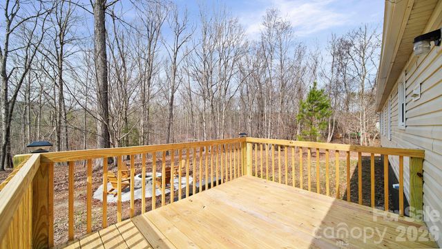 1320 Smith Woods Lane, Hickory Grove, SC 29717