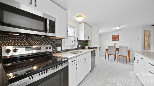 1320 Smith Woods Lane, Hickory Grove, SC 29717