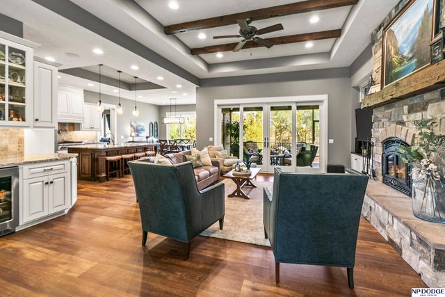 16421 S 36th Street, Bellevue, NE 68123