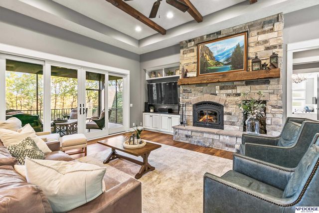 16421 S 36th Street, Bellevue, NE 68123