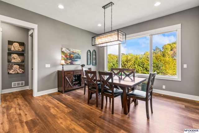 16421 S 36th Street, Bellevue, NE 68123