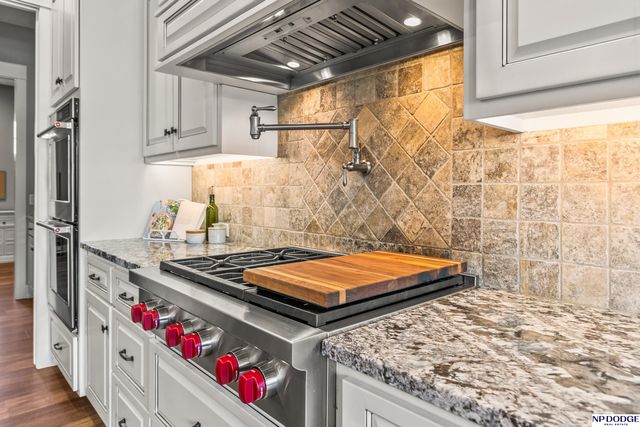 16421 S 36th Street, Bellevue, NE 68123