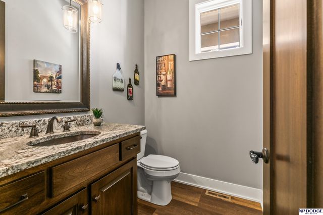 16421 S 36th Street, Bellevue, NE 68123