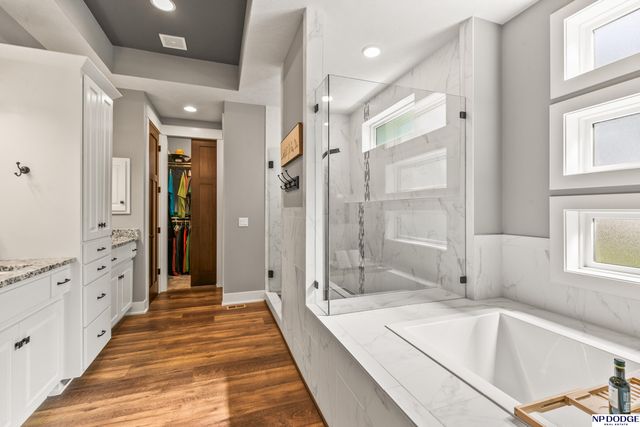 16421 S 36th Street, Bellevue, NE 68123