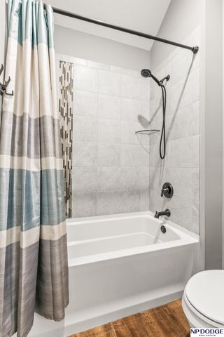 16421 S 36th Street, Bellevue, NE 68123