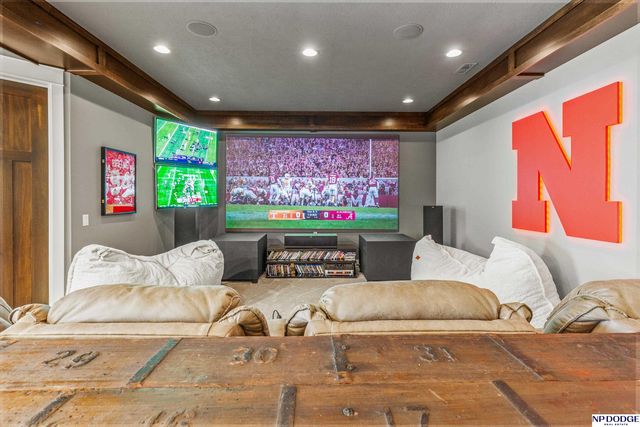 16421 S 36th Street, Bellevue, NE 68123