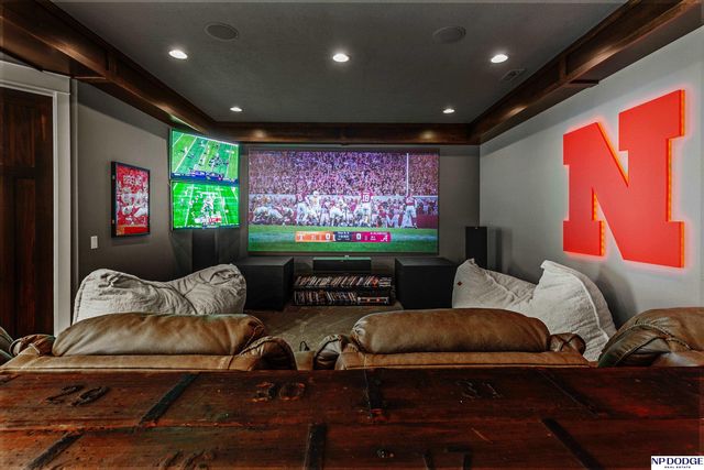 16421 S 36th Street, Bellevue, NE 68123