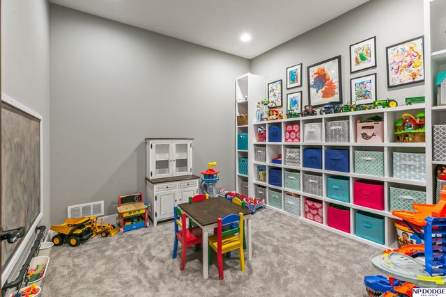 16421 S 36th Street, Bellevue, NE 68123