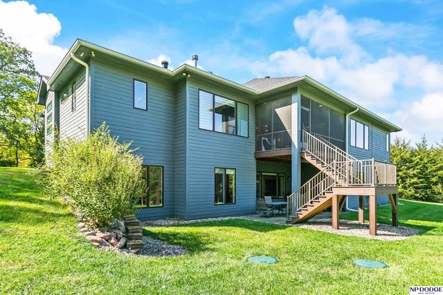 16421 S 36th Street, Bellevue, NE 68123