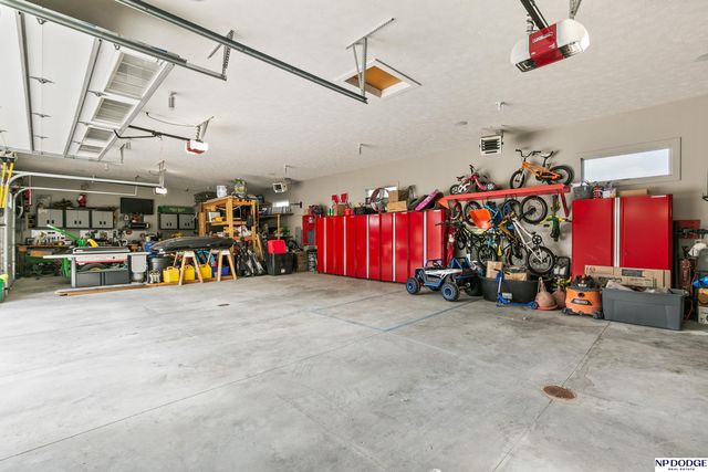 16421 S 36th Street, Bellevue, NE 68123