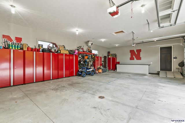 16421 S 36th Street, Bellevue, NE 68123