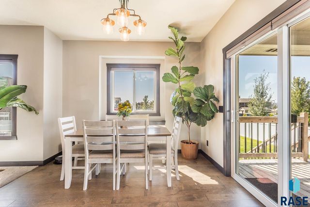 4813 E 53rd St Street, Sioux Falls, SD 57110