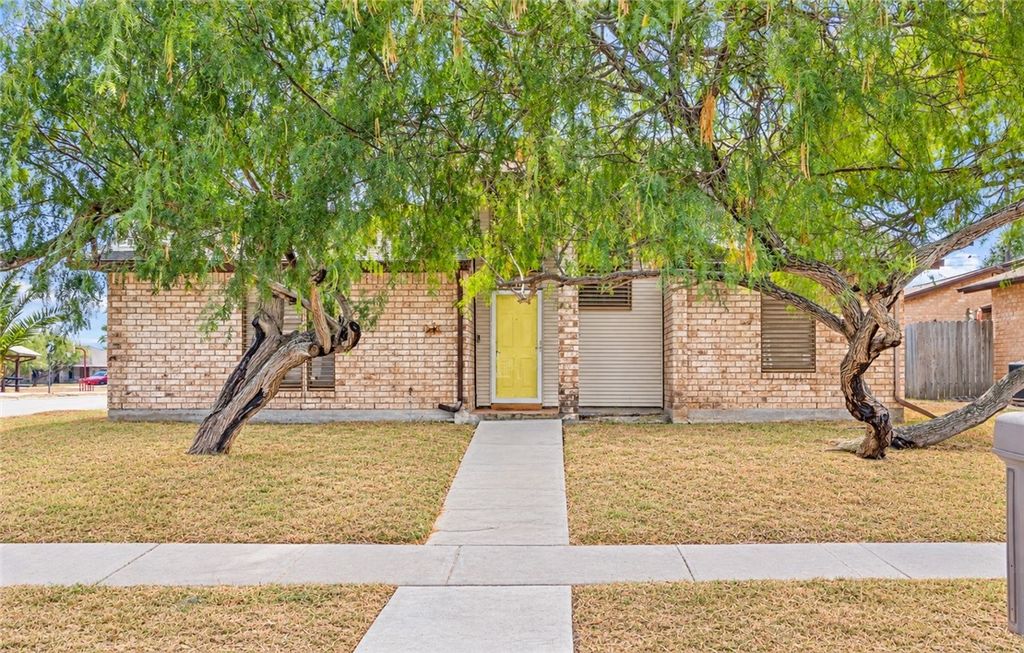 1101 Harbor Lights Dr, Corpus Christi, TX 78412 — photo 2