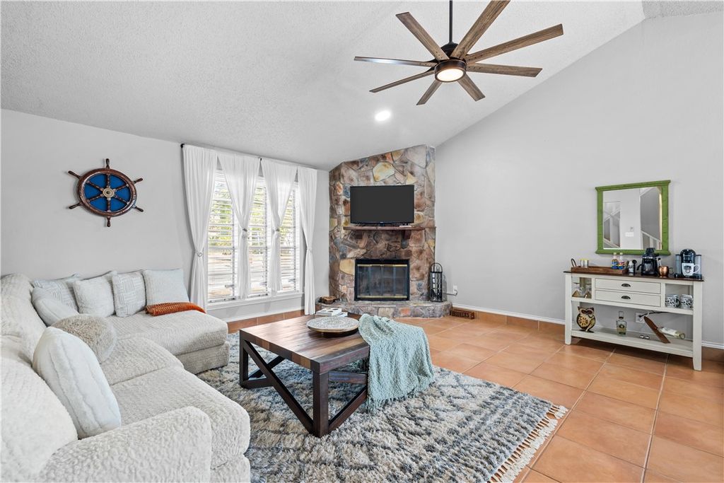 1101 Harbor Lights Dr, Corpus Christi, TX 78412 — photo 5