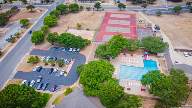 9410 WOODLAND HILLS, San Antonio, TX 78250