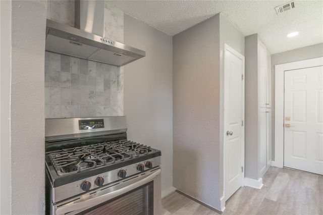 2301 N Kelham Avenue, Oklahoma City, OK 73111