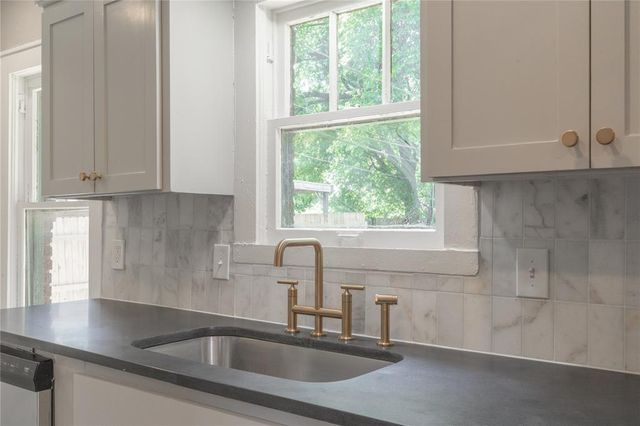 2301 N Kelham Avenue, Oklahoma City, OK 73111