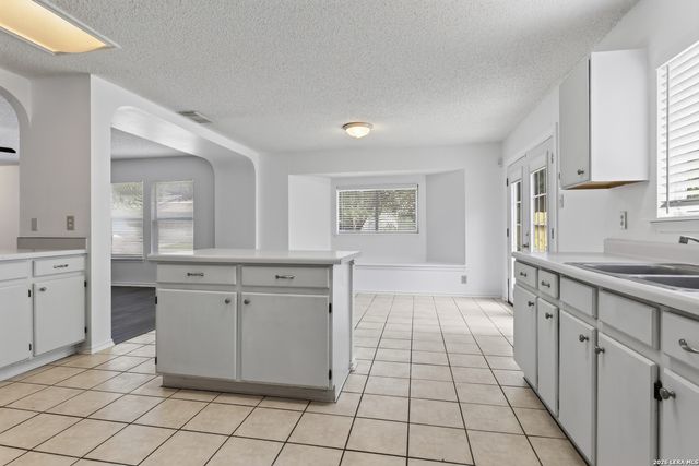 13142 Woller Path, San Antonio, TX 78249