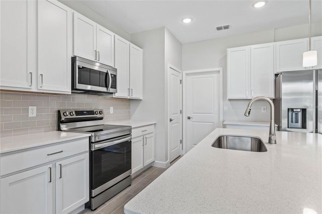 17 EL DORADO BOULEVARD N, Cape Coral, FL 33993